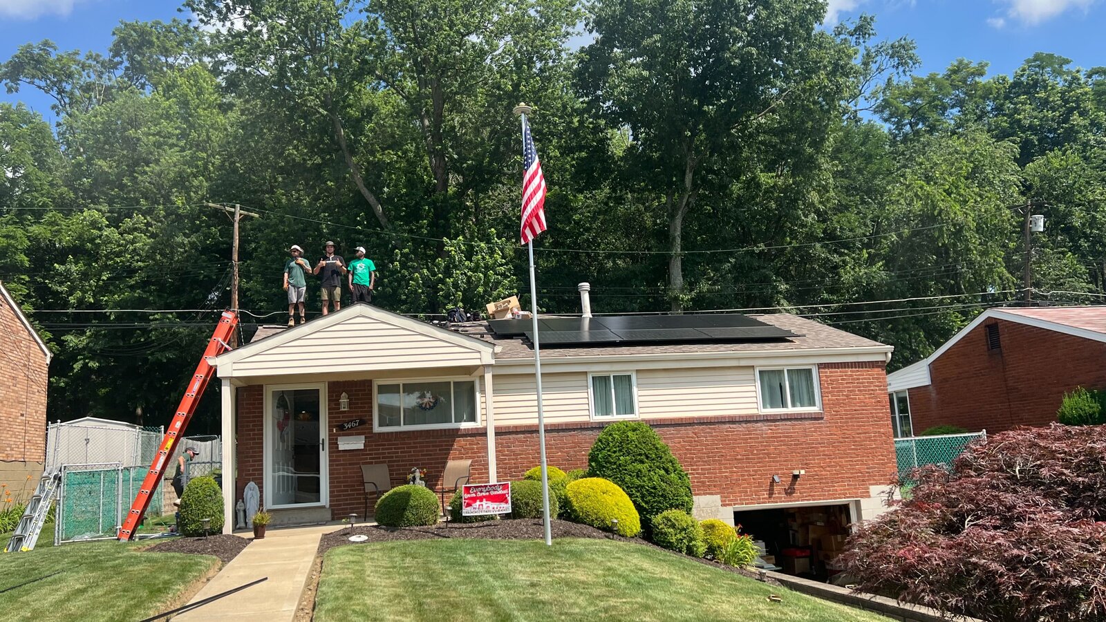Brick rancher in the Pittsburgh area with a completed Lifestyle Solar rooftop installation